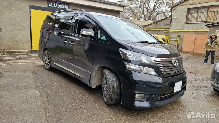Рейлинги на крышу Toyota Vellfire, черные