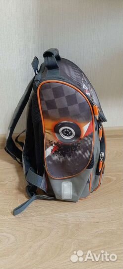 Рюкзак школьный