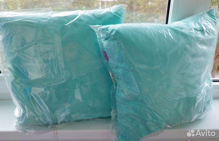 Декоративные подушки новые, 2 шт