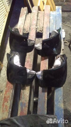 Брызговики Mitsubishi carisma задние