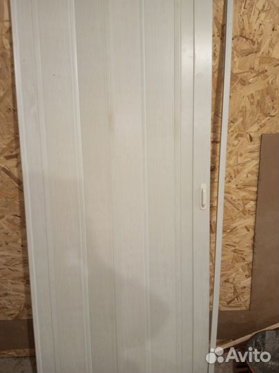 Складная дверь гармошка