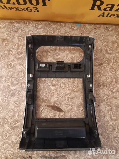 Рамка магнитолы Nissan X-Trail T31