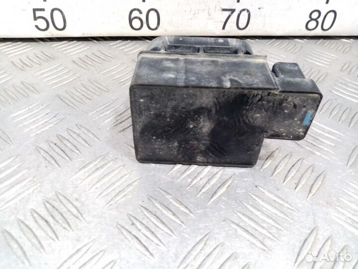 Б/У Блок клапанов пневмоподвески Touareg#001