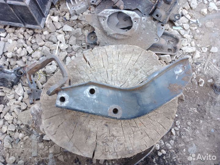 Кронштейн двигателя dewoo espero