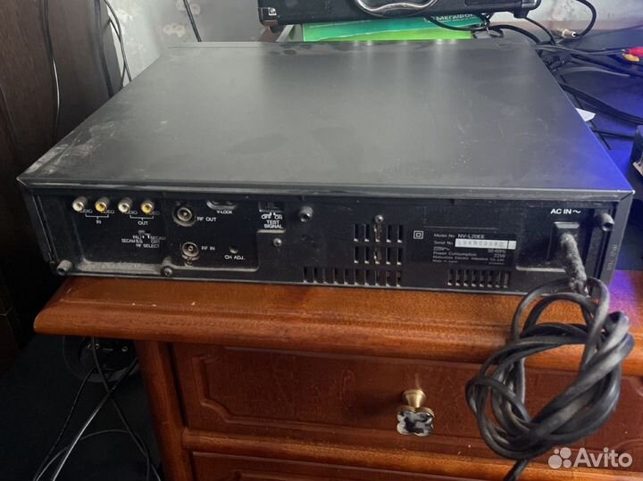 Видеомагнитофон panasonic nv-l220ee