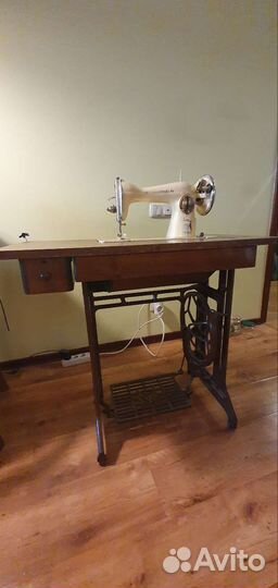 Швейная машина tikakoski