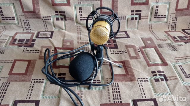 Микрофон студийный BM 800 объявление продам