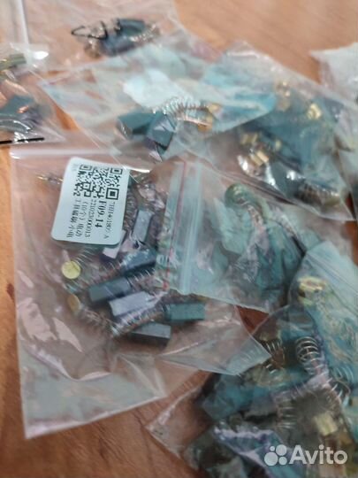 Щетки угольные для электроинструмента