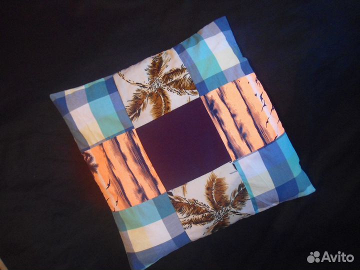 Швея надомница по ремонту одежды