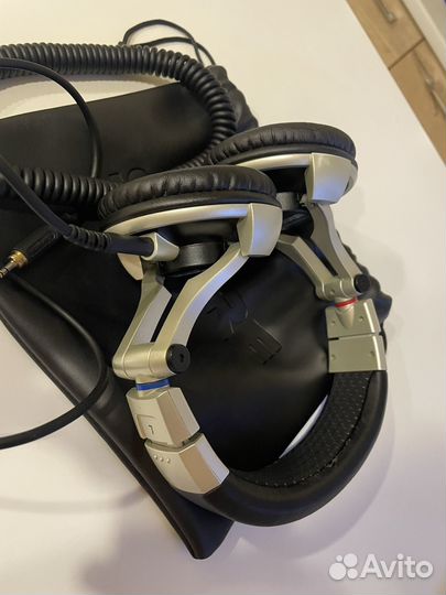 Наушники shure SRH750DJ