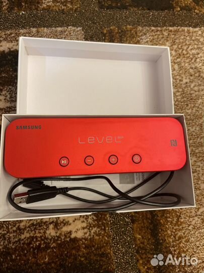 Блютуз колонка