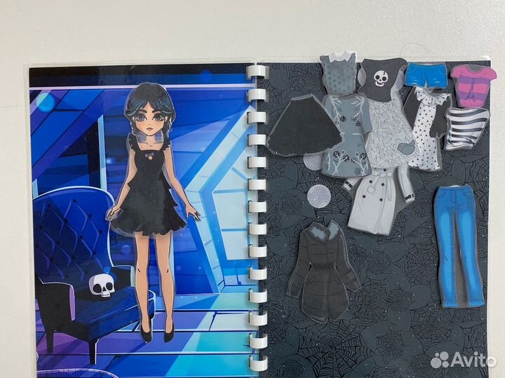 Игра на липучках для девочек «Одевашка»