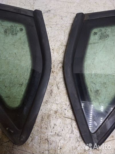 Форточка кузова Ford Focus 3 2011-2017