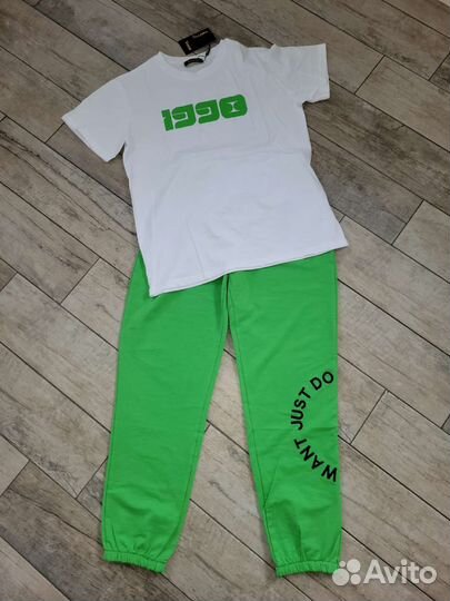 Спортивный костюм новый