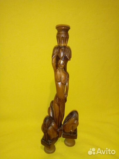 Подсвечники резные