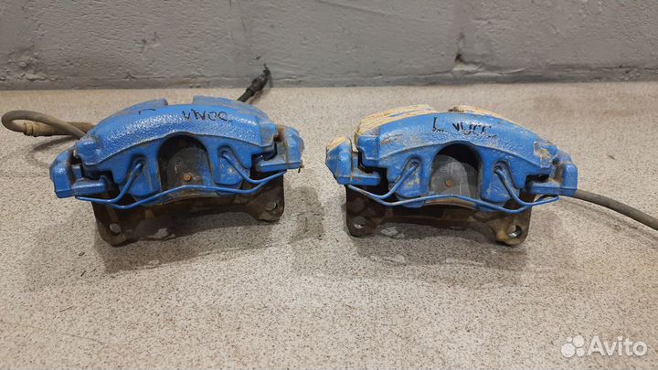 Передний тормозной суппорт для WV Passat CC B6 B7