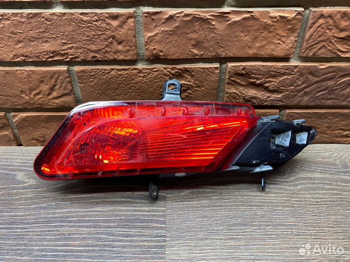 Фонарь задний в бампер левый Volvo XC60 2013-2017
