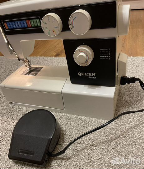 Швейная машина Queen 5400