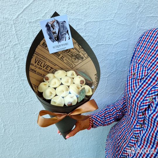 Съедобные мужские букеты из шоколадных пельменей