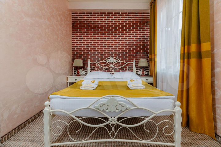 Гостиница, 1200 м²