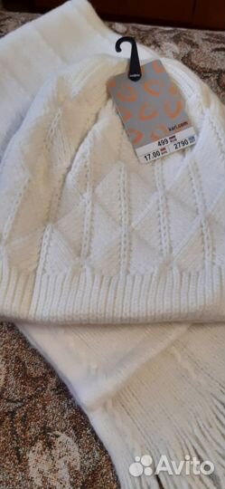 Шапка и шарфы женские новые