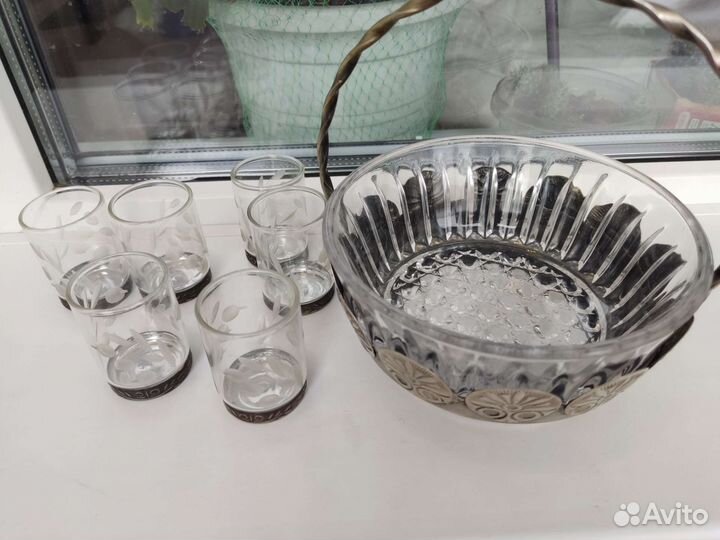 Конфетница и стопочки в мельхиоре