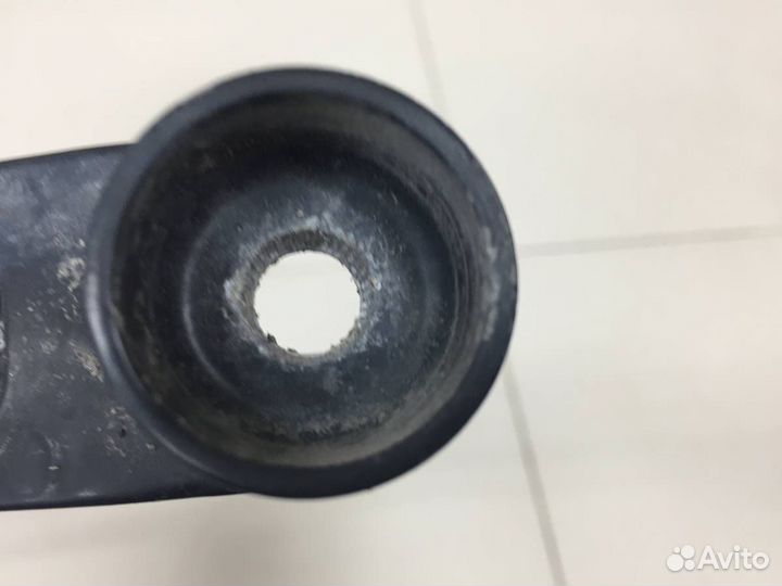 Поводок стеклоочистителя передний левый Kia Rio 3