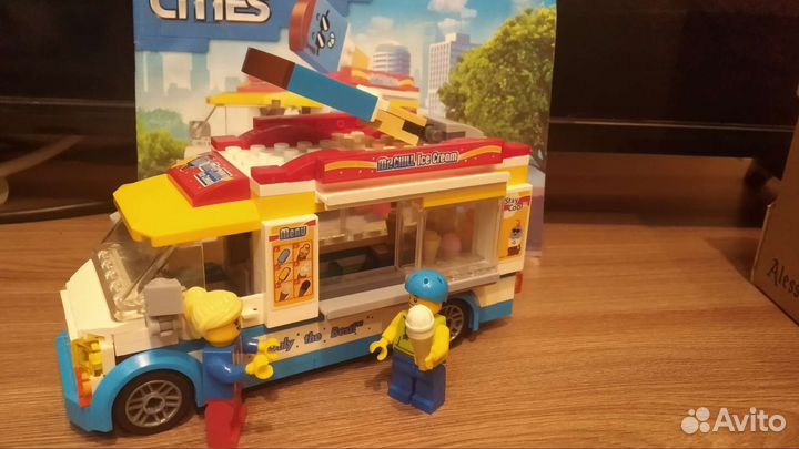 Lego City Фургон с мороженым