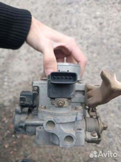 Дроссельная заслонка nissan march k11