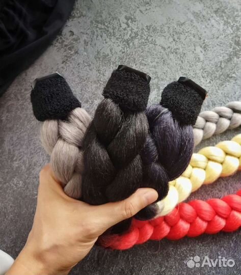 Коса на шлем