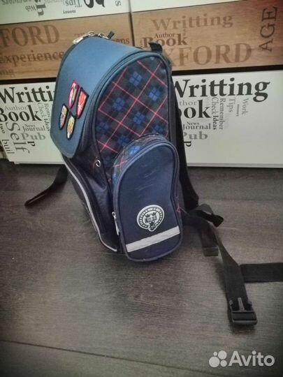 Рюкзак школьный