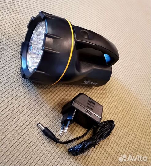 Ручной светодиодный фонарь эра FA12M черный 120 мм