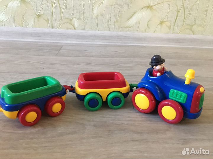 Трактор с прицепом