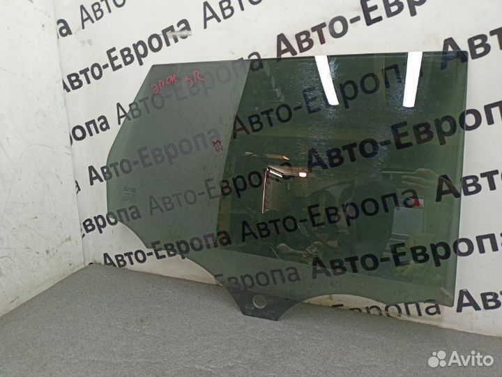 Стекло двери заднее правое Land Rover Range Rover