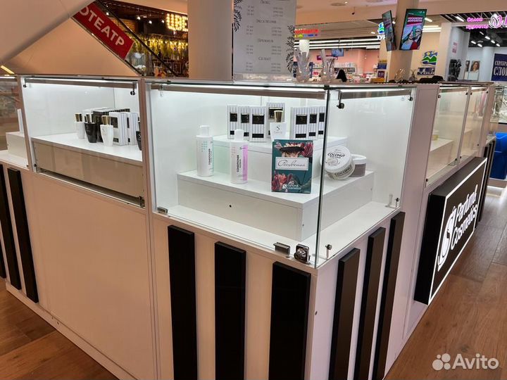 Магазин парфюмерии и косметики