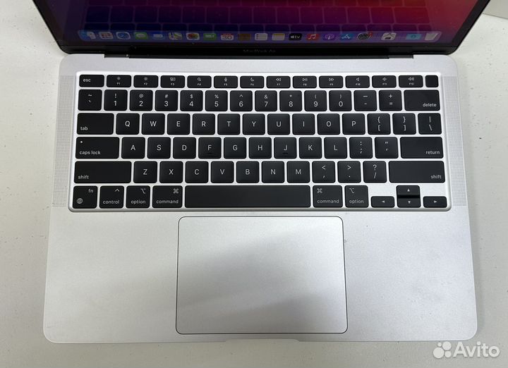 MacBook Air 2020 / M1 / Идеал. 36 циклов
