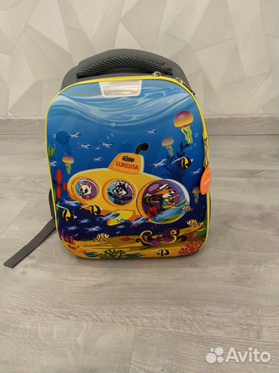 Рюкзак школьный