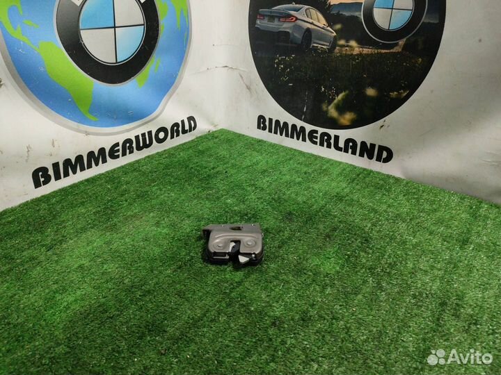 Замок спинки сиденья левый задний заднего левого