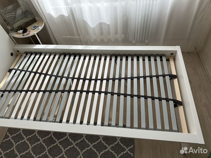 Кровать IKEA мальм 90*200