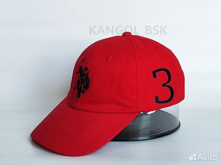 Бейсболка красная 