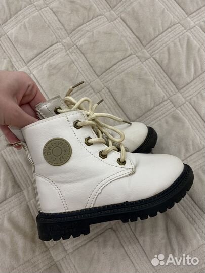 Детские ботинки