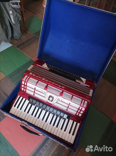Аккордеон weltmeister amigo
