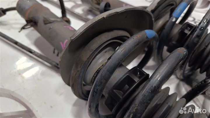 Амортизатор/стойка передняя правая Peugeot 207