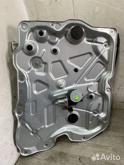 Стеклоподъемник электр. передний Nissan Teana