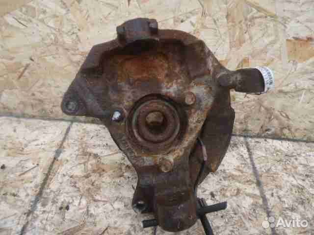 Кулак поворотный правый Chevrolet Silverado GMT8