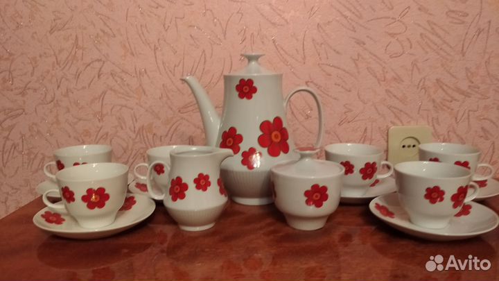Чайный сервиз на 6 персон