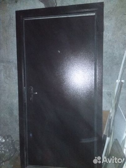Дверь входная металлическая
