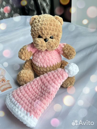 Вязаная игрушка - мини-мишка. Ручная работа