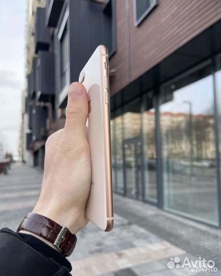 iPhone 8 Plus, 64 ГБ
