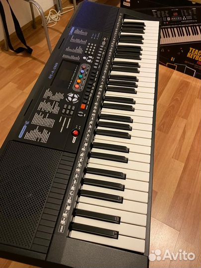 Синтезатор